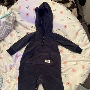 Carter’s jumpsuit 9 months
